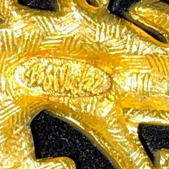 Brooch - Picture 5 of 5